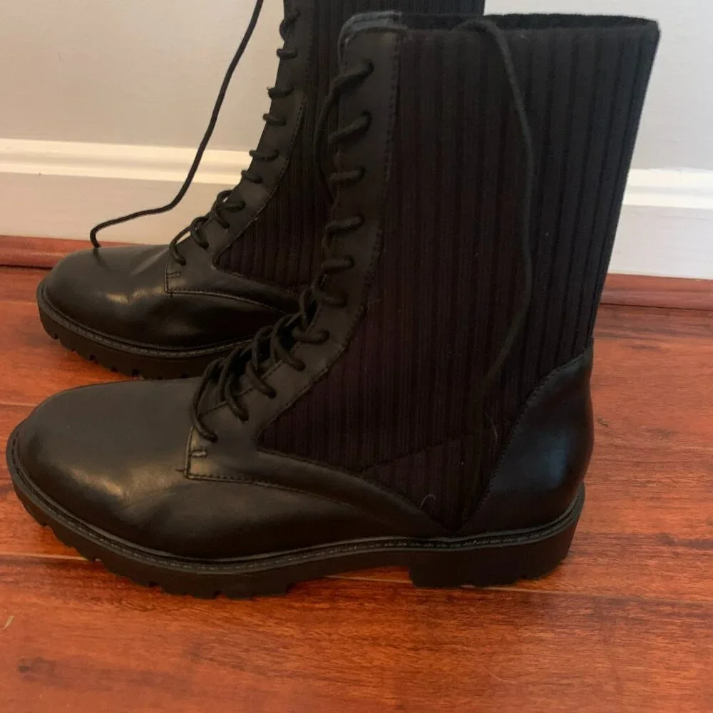 Charles David Black combat boots size 7.5 - Picture 3 of 5